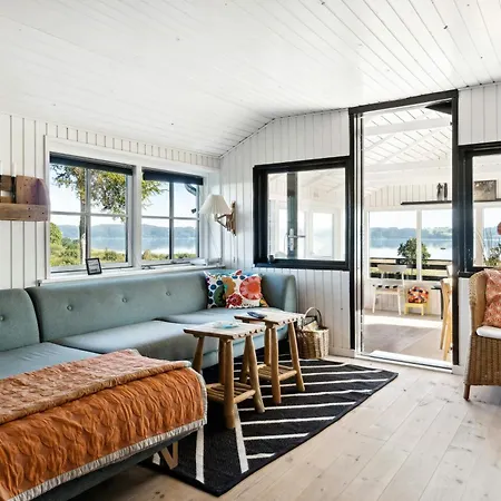 Vakantiehuis Family With Sauna And Fjord View Børkop