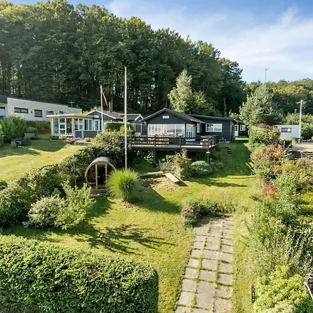 別荘 Family With Sauna And Fjord View ボルコップ