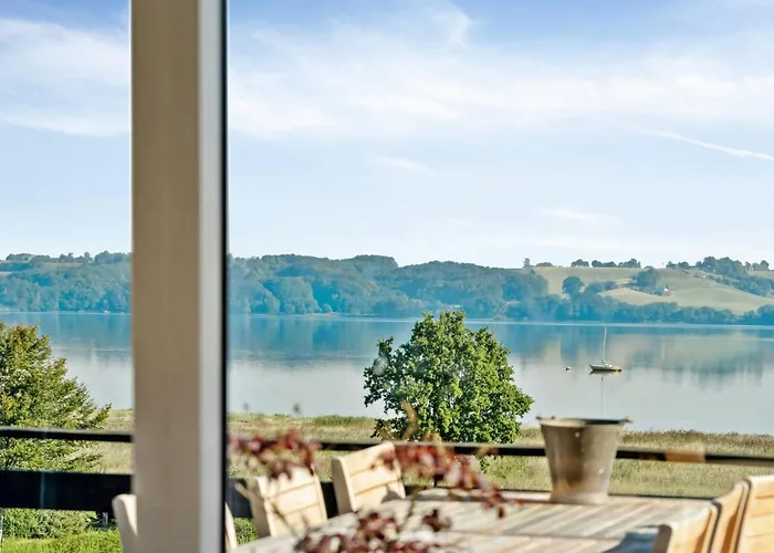 Family With Sauna And Fjord View 別荘